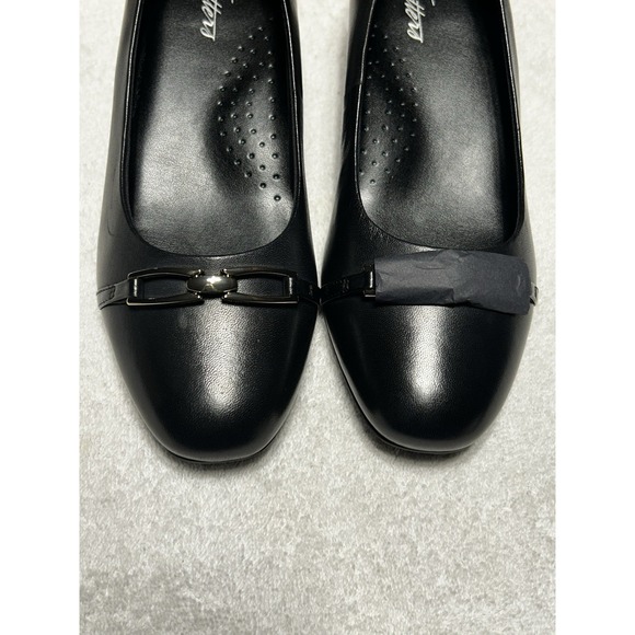Black Leather Trotters Dakota Pumps Women's size 7 W Comfort New In Box - Picture 5 of 9